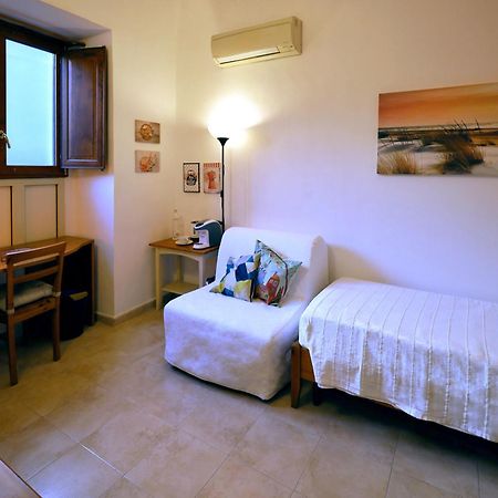 Cataneasy Rooms 外观 照片