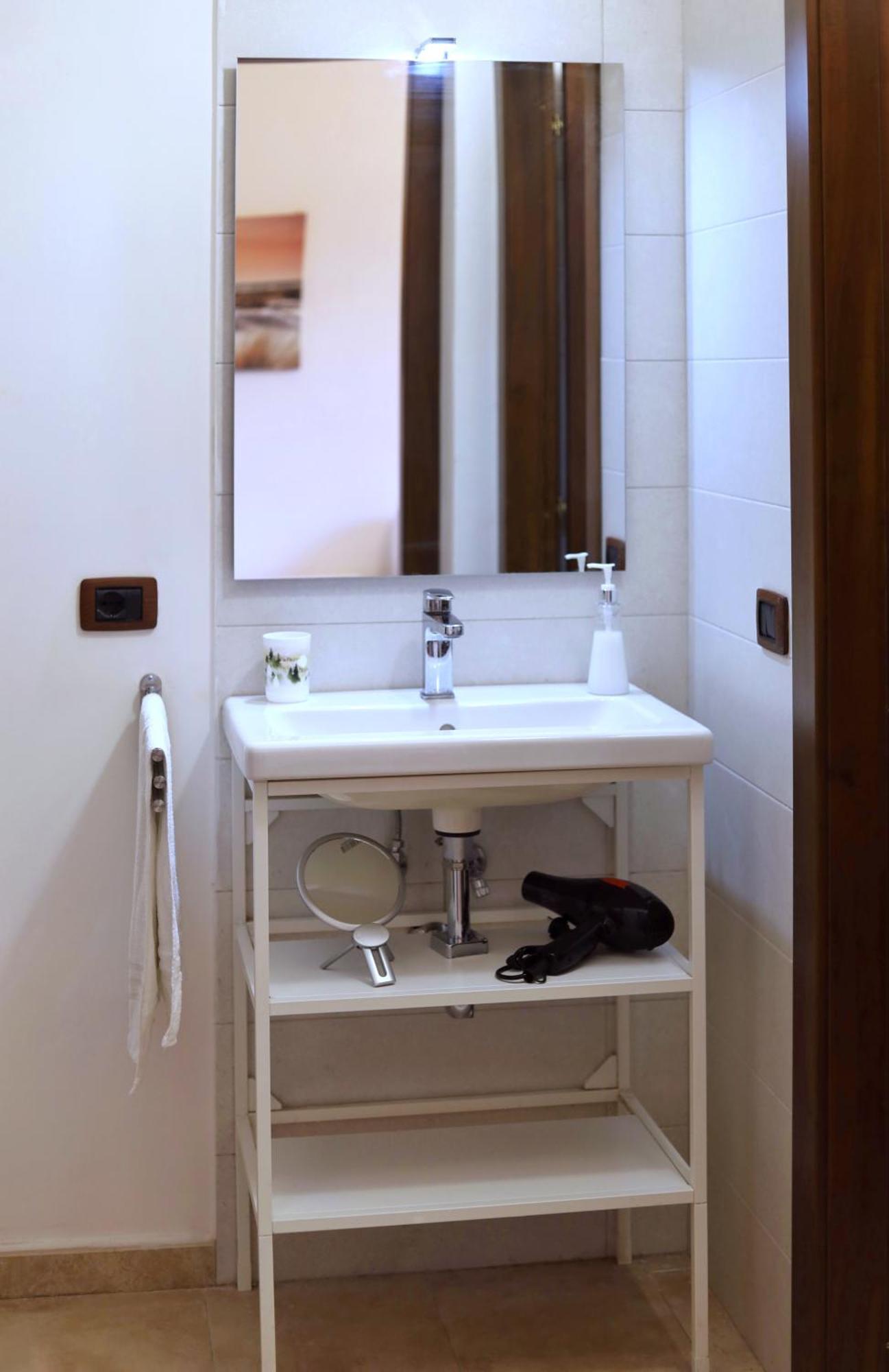 Cataneasy Rooms 外观 照片
