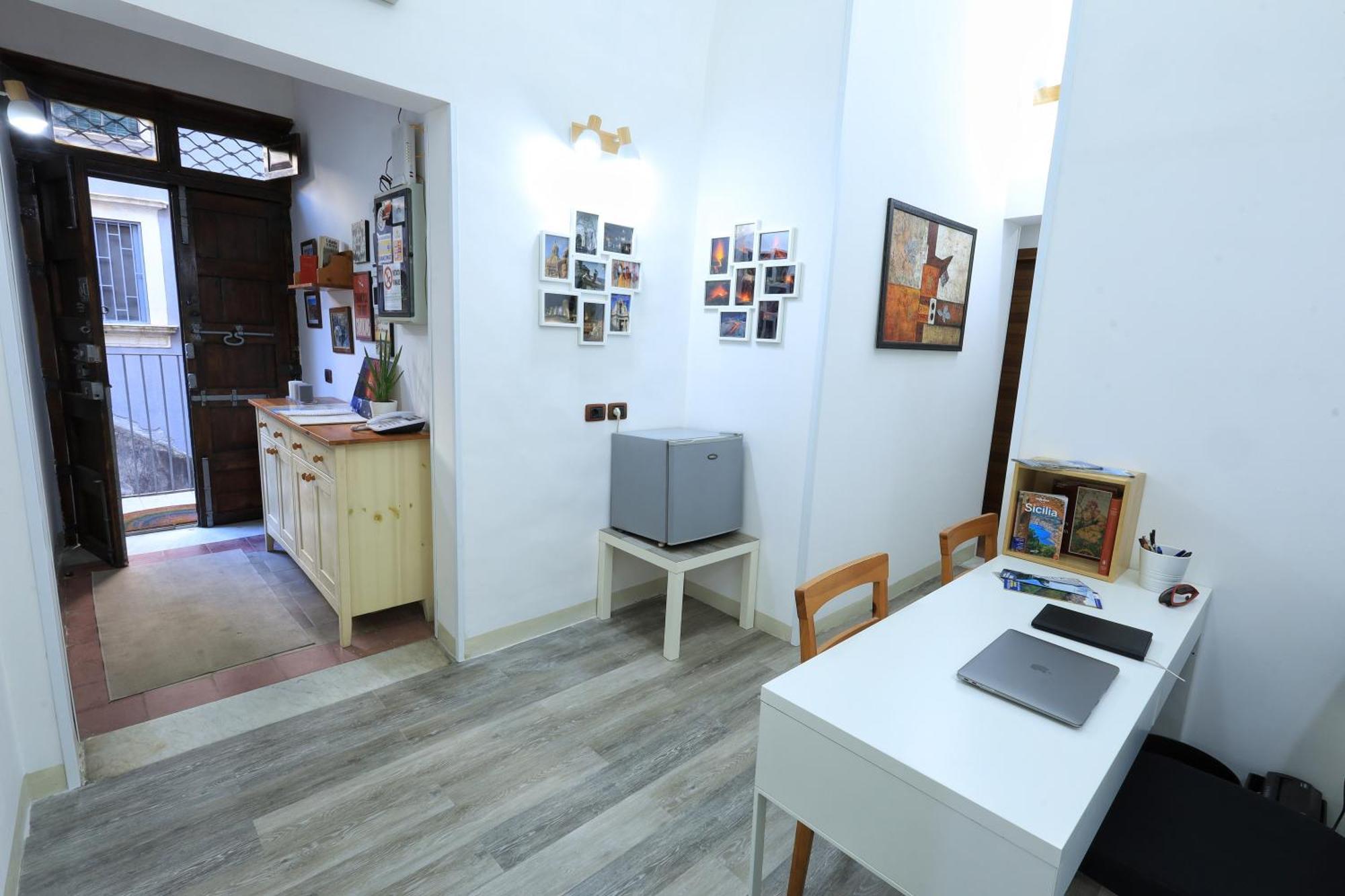 Cataneasy Rooms 外观 照片