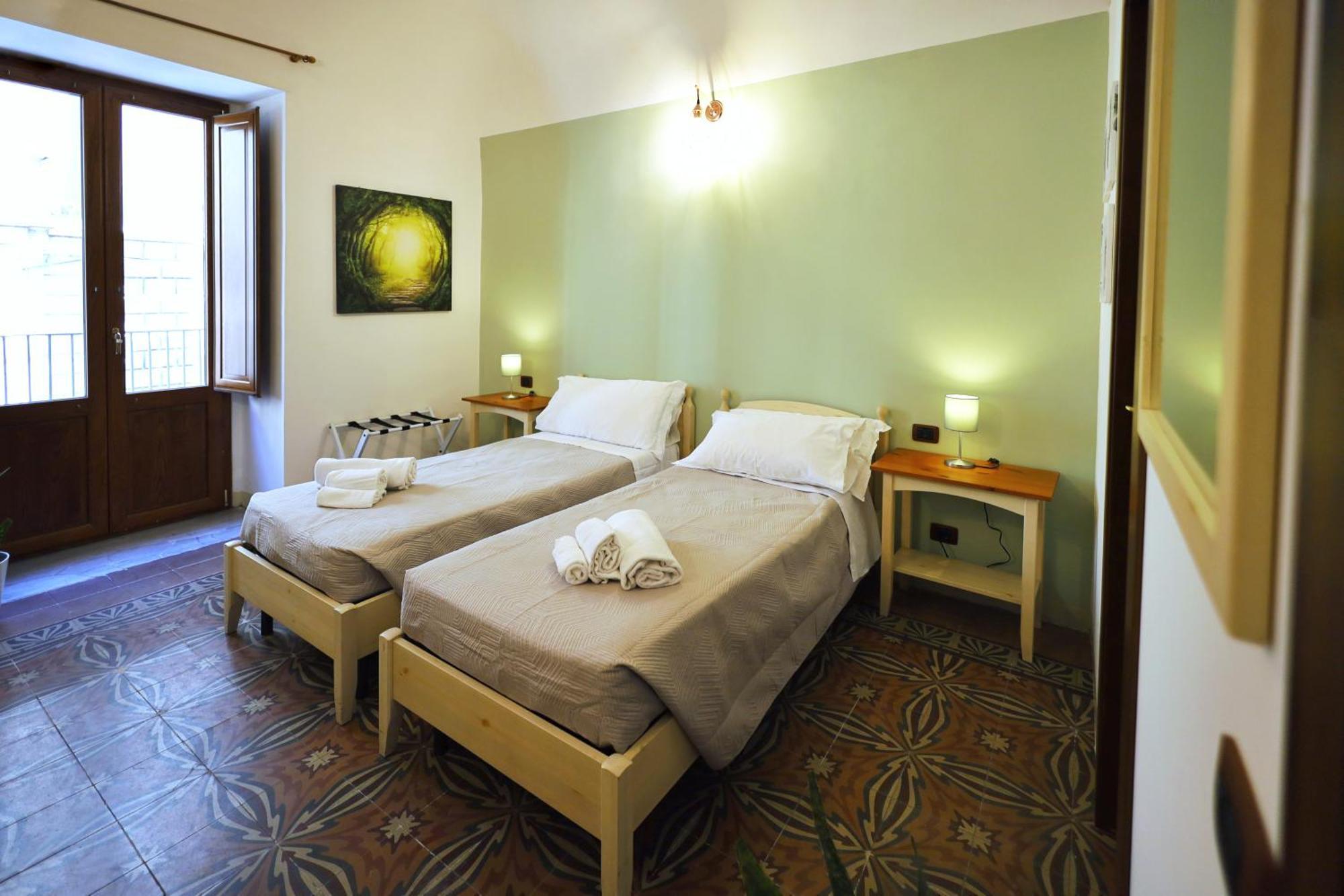 Cataneasy Rooms 外观 照片