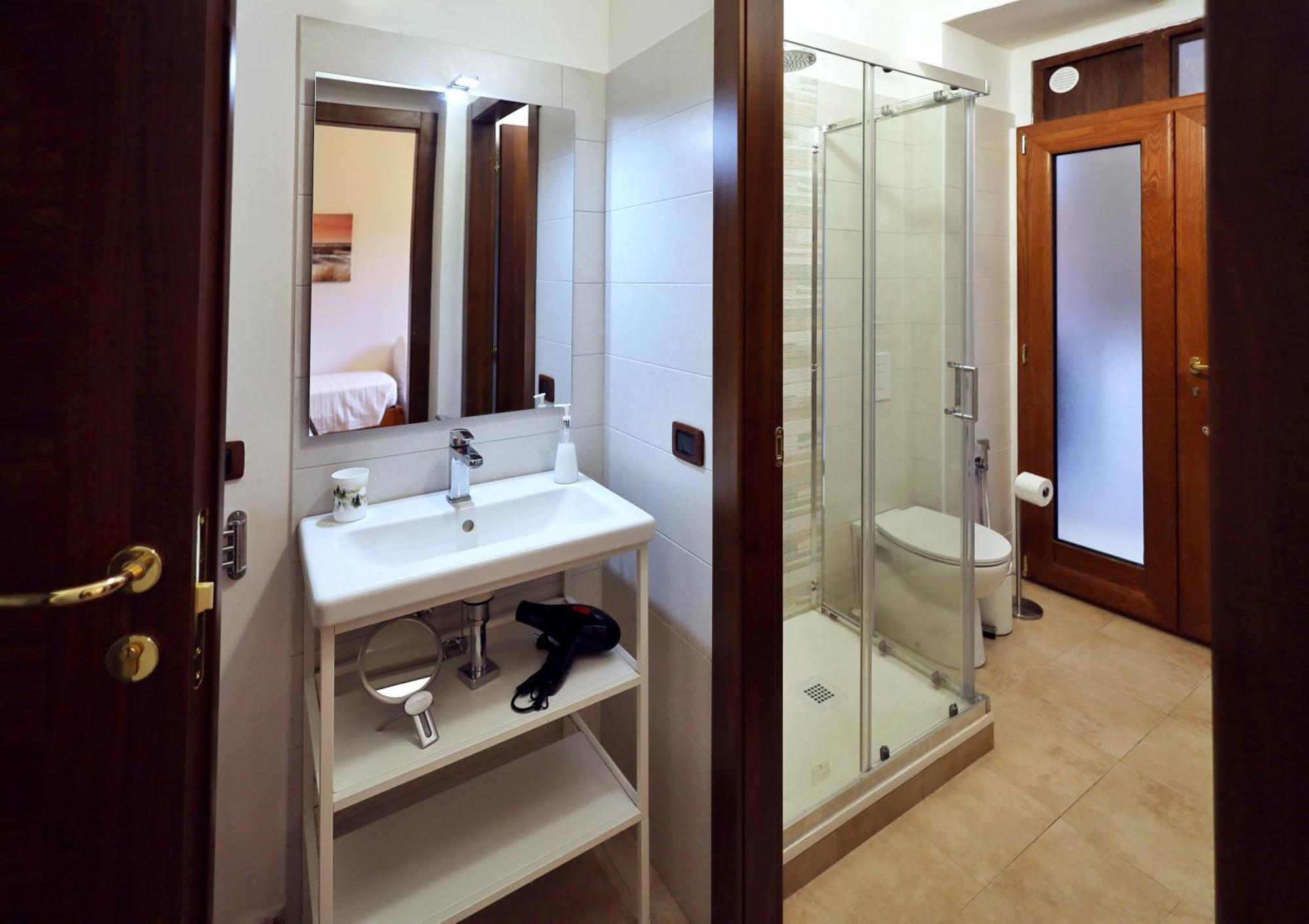 Cataneasy Rooms 外观 照片
